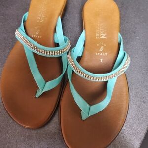 Italian Shoemaker turquoise flip flops with rhinestones!! Near New!! Size 7